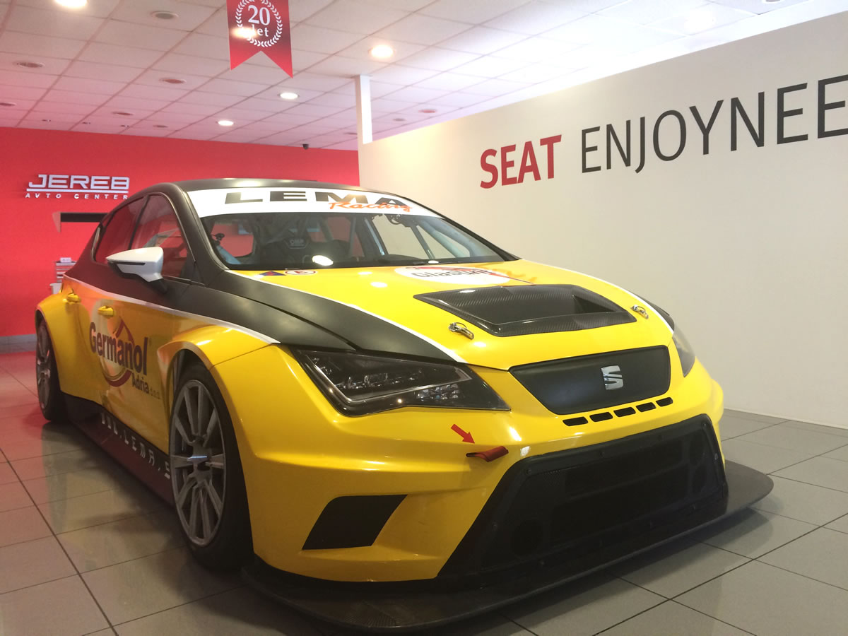 leon cup racer